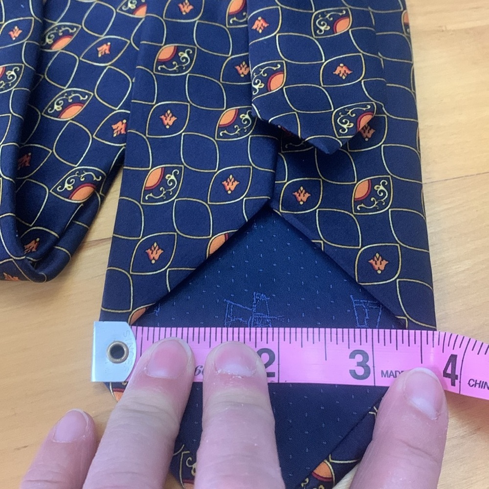 Luca D'Altieri 100% Silk Made in Italy Tie Navy Gold Orange Fleur De Lis EUC 58" - Picture 7 of 9